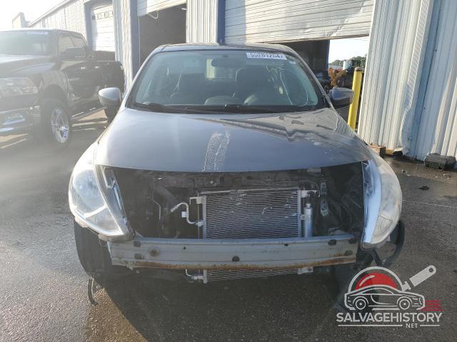 3N1CN7AP8JL877197 2018 NISSAN VERSA photo no. 5