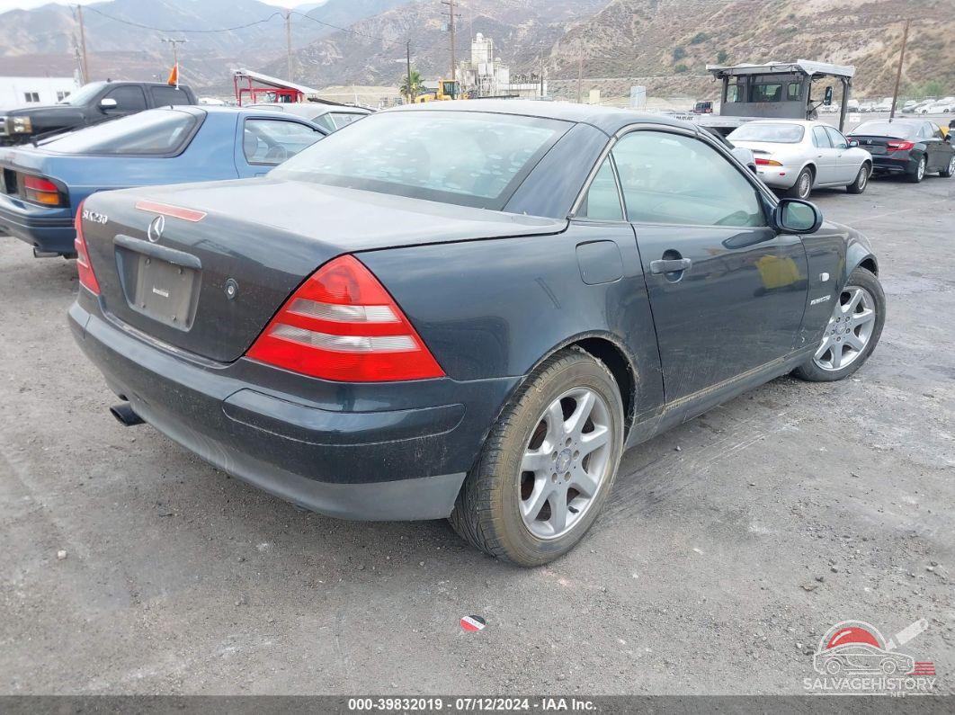 WDBKK47F1WF060961 1998 MERCEDES-BENZ SLK 230 photo no. 4