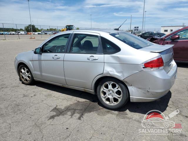 1FAHP36NX9W124425 2009 FORD FOCUS photo no. 2