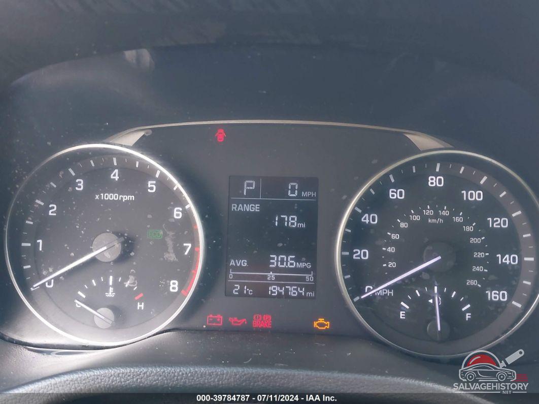 5NPD84LF9HH063355 2017 HYUNDAI ELANTRA photo no. 7