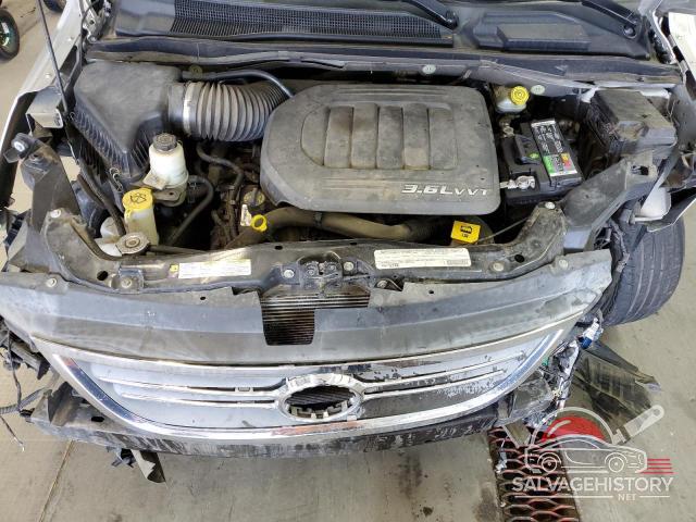 2V4RW3DG5BR625703 2011 VOLKSWAGEN ROUTAN photo no. 12