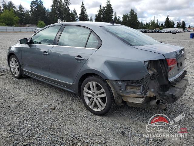 3VWL17AJXHM371733 2017 VOLKSWAGEN JETTA photo no. 2