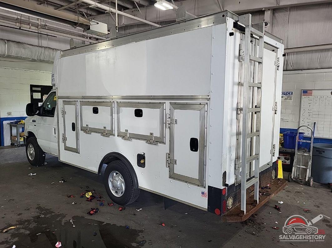 1FDWE3FL8GDC12139 2016 FORD ECONOLINE photo no. 4
