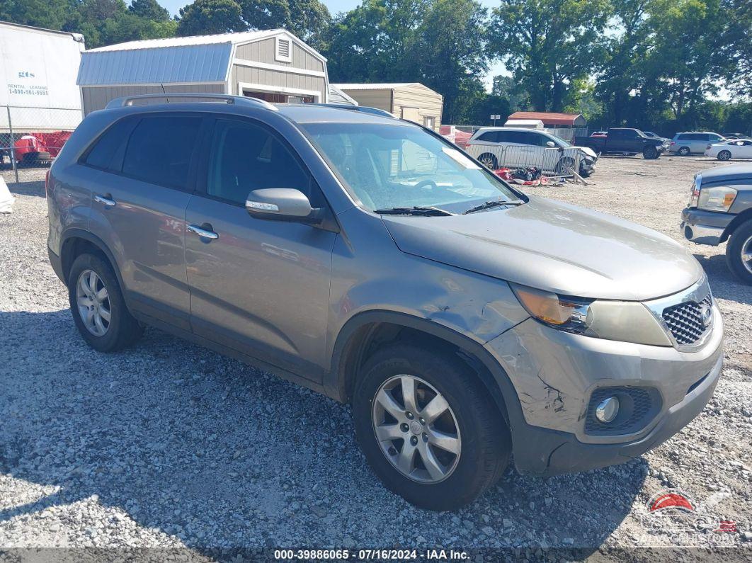 5XYKT3A1XBG052404 2011 KIA SORENTO photo no. 14