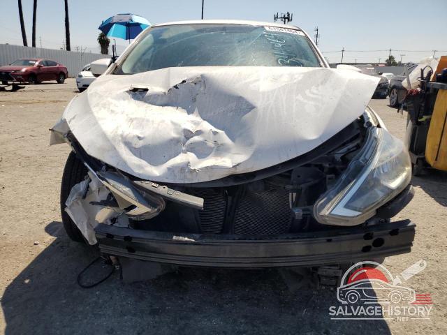 3N1AB7AP6JY241235 2018 NISSAN SENTRA photo no. 5
