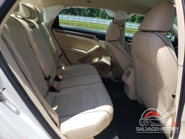 1VWAA7A35JC045192 2018 VOLKSWAGEN PASSAT photo no. 10