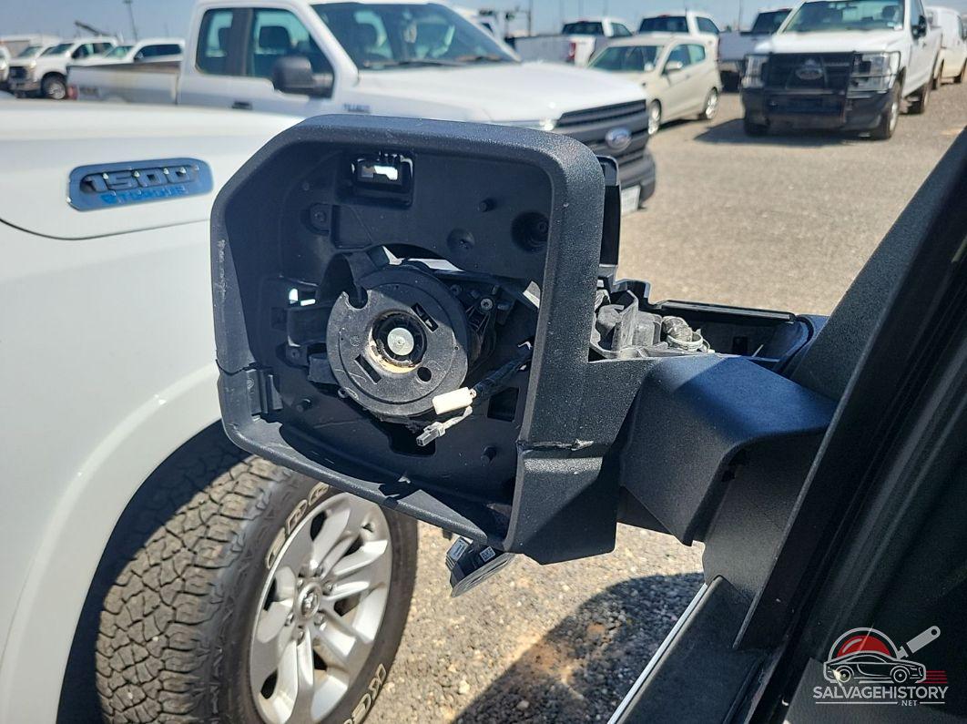 1FTFW1E57JKF17711 2018 FORD F-150 photo no. 8