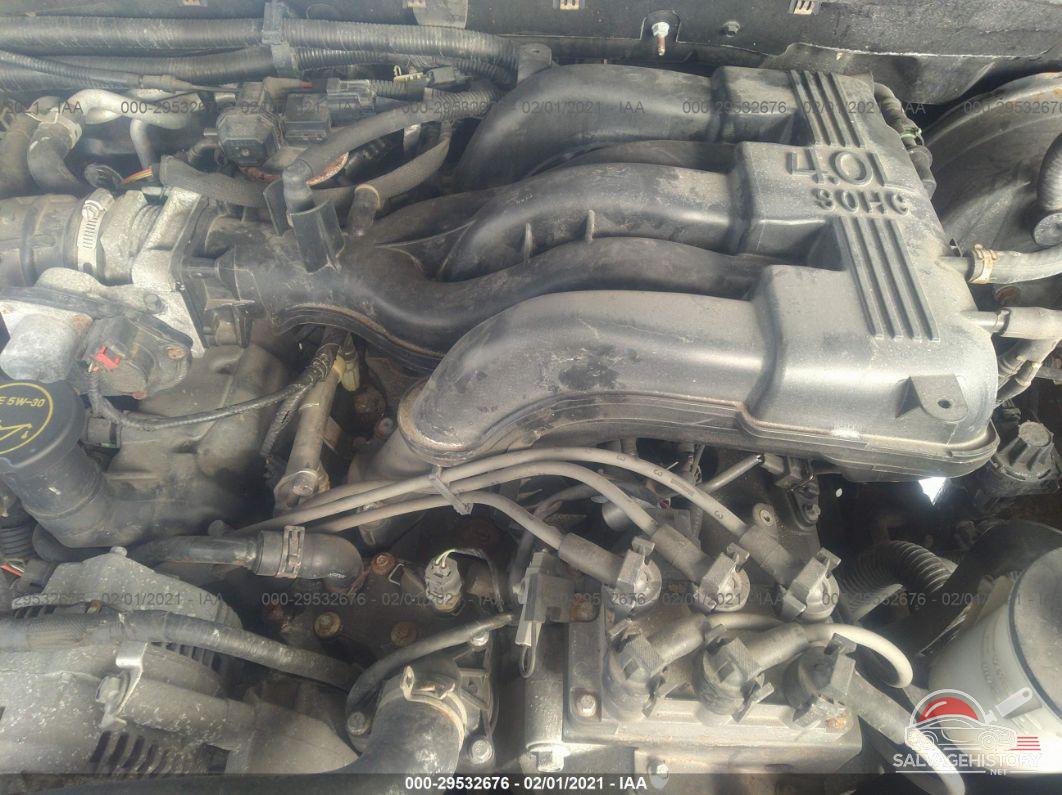 1FMZU74E14UB78388 2004 FORD EXPLORER photo no. 10