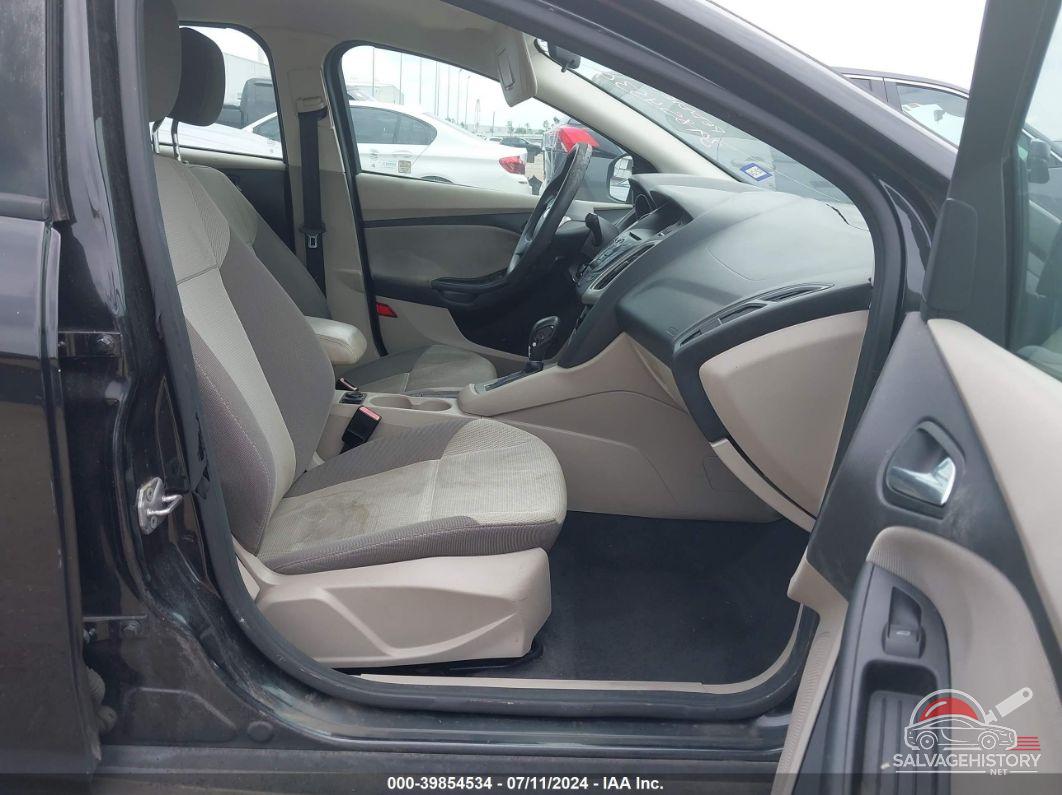 1FAHP3F20CL300946 2012 FORD FOCUS photo no. 5