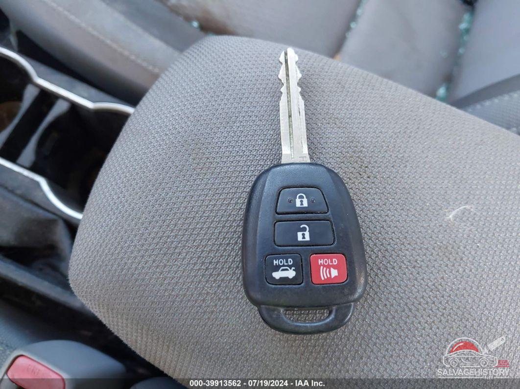 5YFBURHE1JP804638 2018 TOYOTA COROLLA photo no. 11