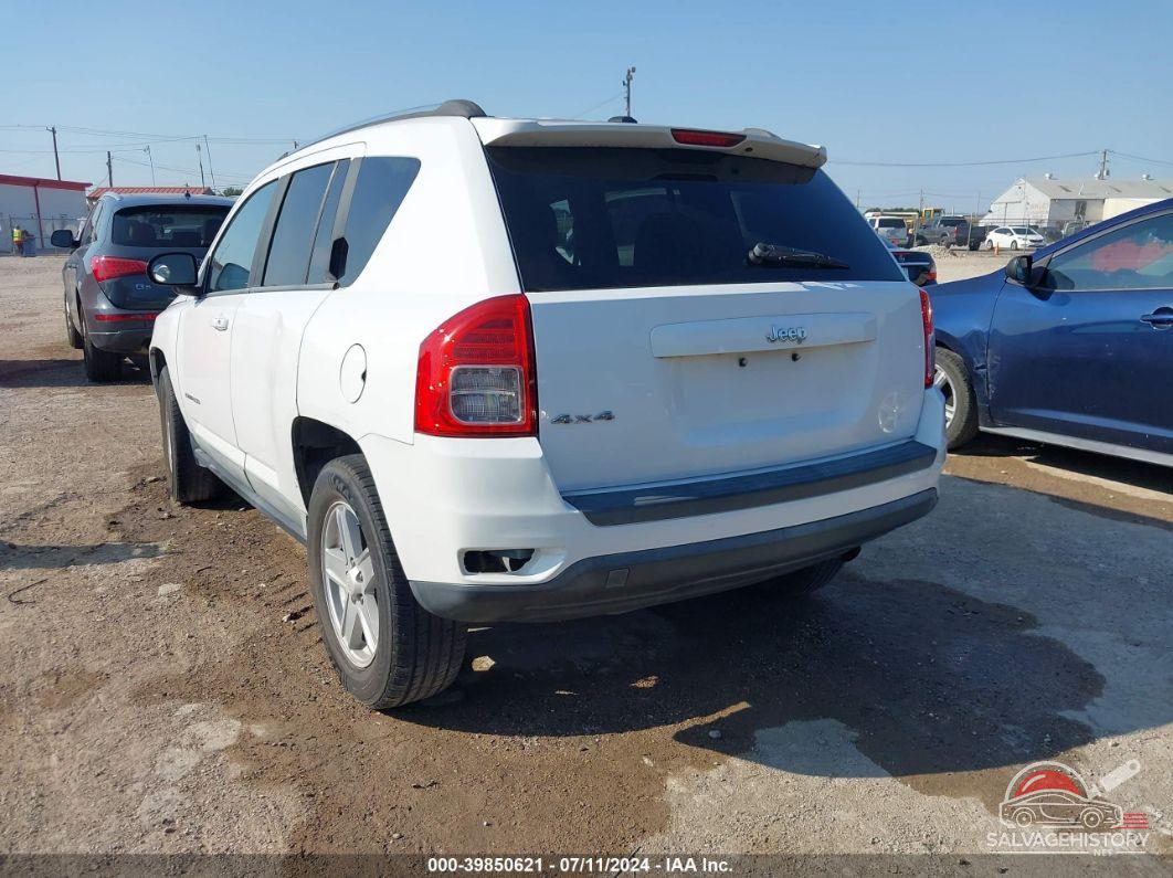 1J4NF1FB2BD251630 2011 JEEP COMPASS photo no. 3