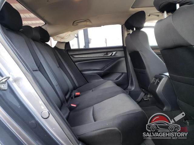 1HGCV1F4XJA075333 2018 HONDA ACCORD photo no. 10