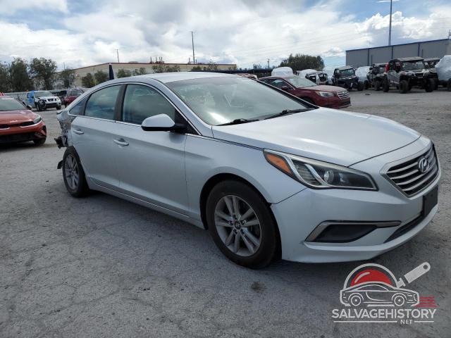 5NPE24AF1GH303098 2016 HYUNDAI SONATA photo no. 4