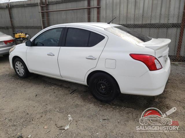 3N1CN7APXFL925631 2015 NISSAN VERSA photo no. 2
