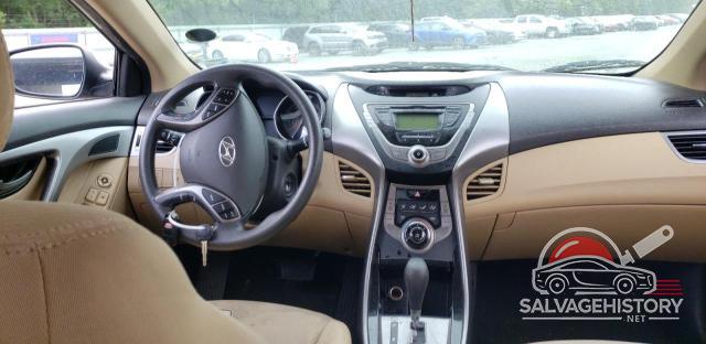5NPDH4AE5DH218133 2013 HYUNDAI ELANTRA photo no. 8