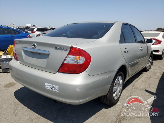 JTDBE32K030239854 2003 TOYOTA CAMRY photo no. 3