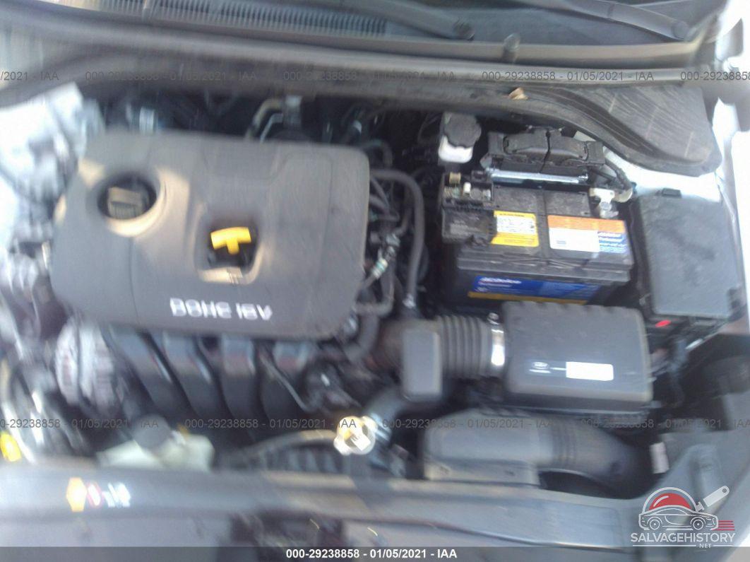 5NPD74LF1HH135734 2017 HYUNDAI ELANTRA photo no. 10