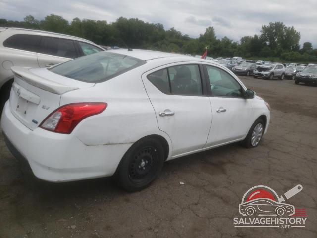 3N1CN7AP0GL877042 2016 NISSAN VERSA photo no. 3