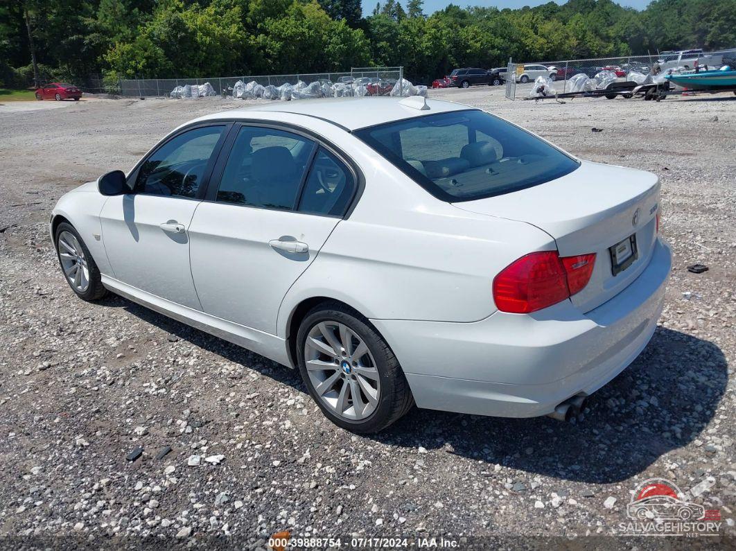 WBAPH7G55BNN06069 2011 BMW 328I photo no. 3