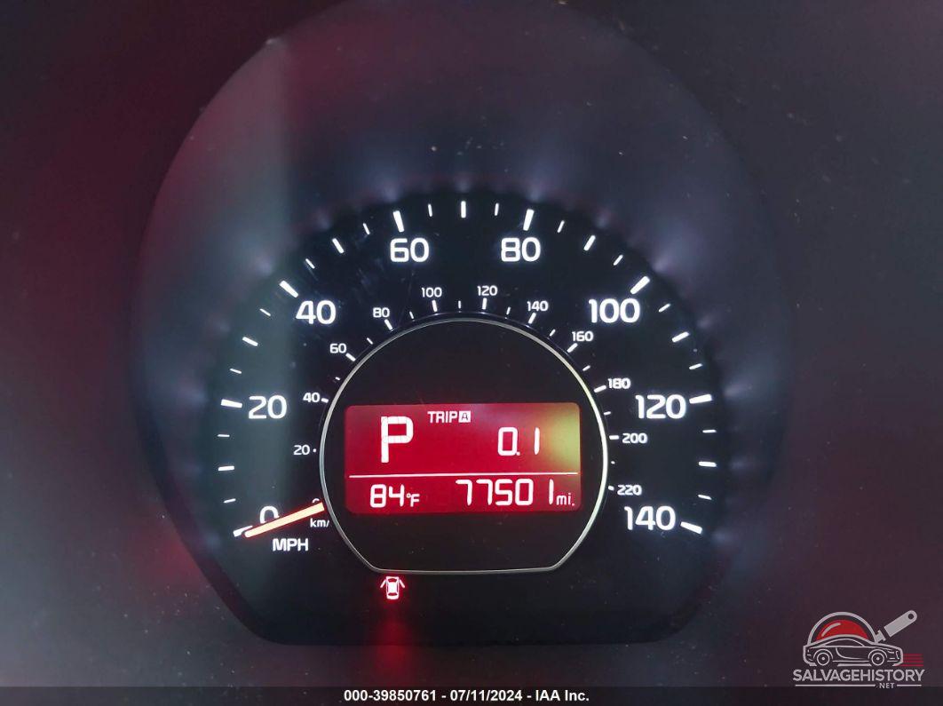KNDJN2A25G7245136 2016 KIA SOUL photo no. 7