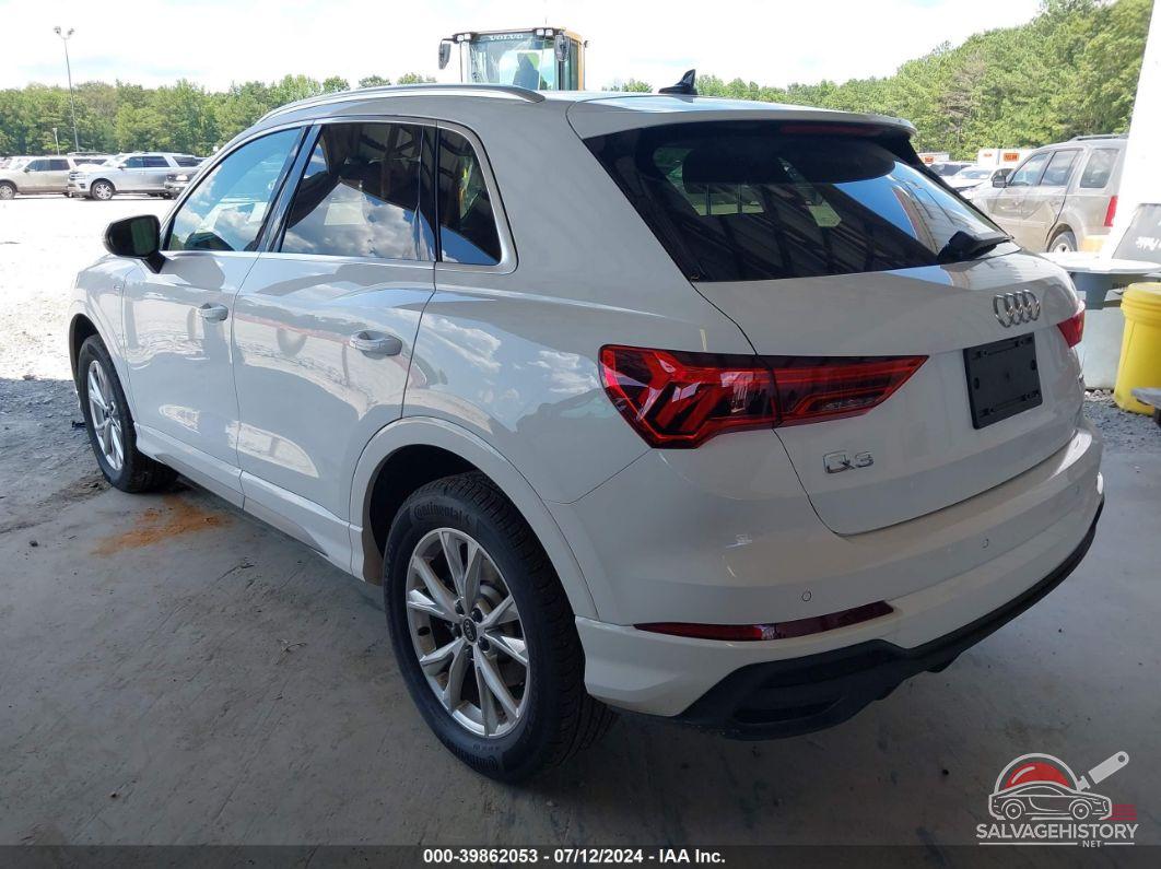 WA1DECF33R1061558 2024 AUDI Q3 photo no. 3