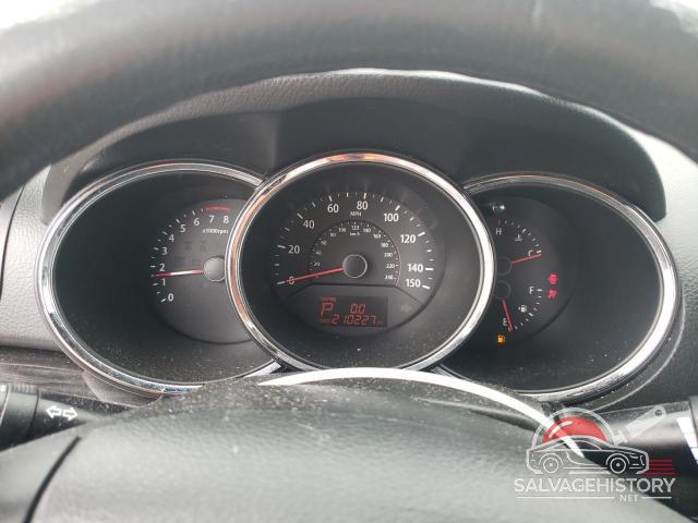 5XYKT4A20BG147794 2011 KIA SORENTO photo no. 9