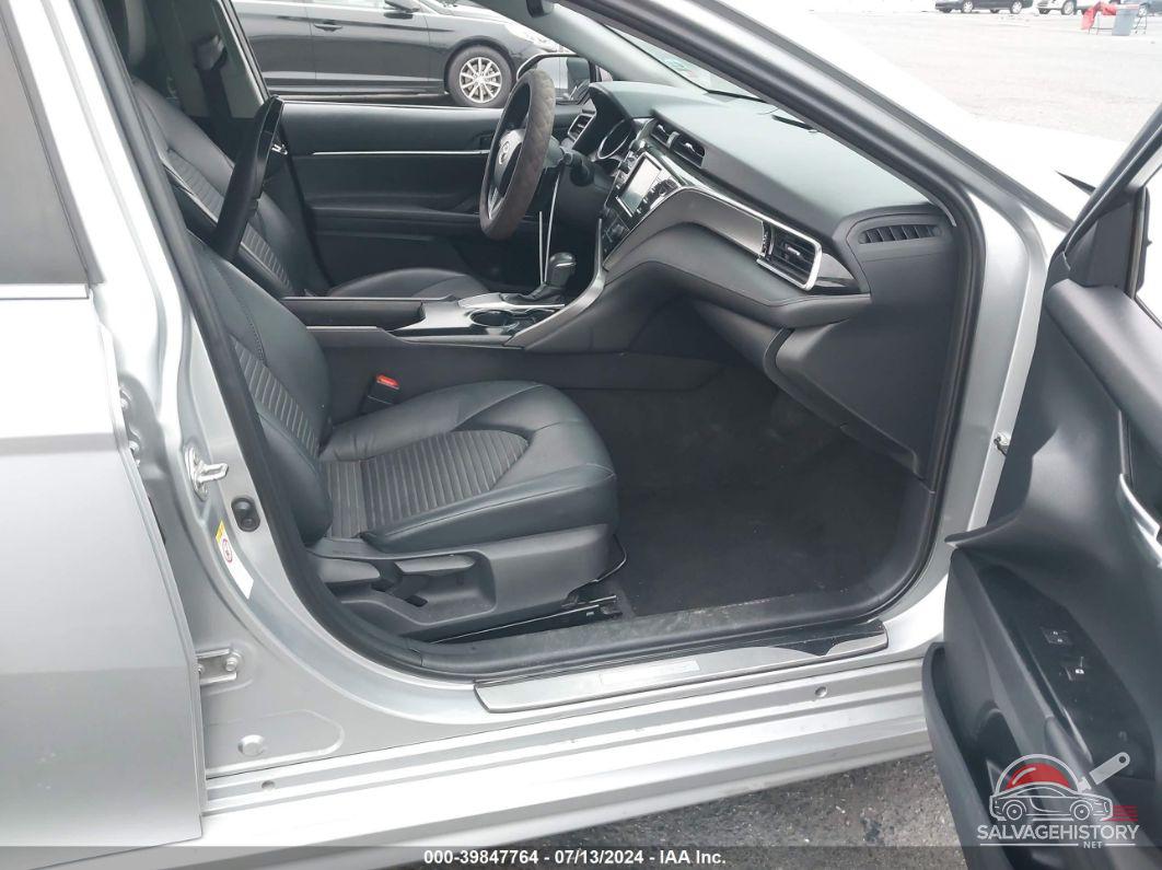 4T1B11HK7JU121972 2018 TOYOTA CAMRY photo no. 5