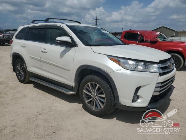 5TDJZRFH2KS613748 2019 TOYOTA HIGHLANDER photo no. 4