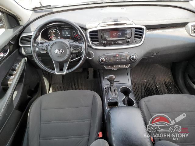 5XYPG4A32GG052051 2016 KIA SORENTO photo no. 8
