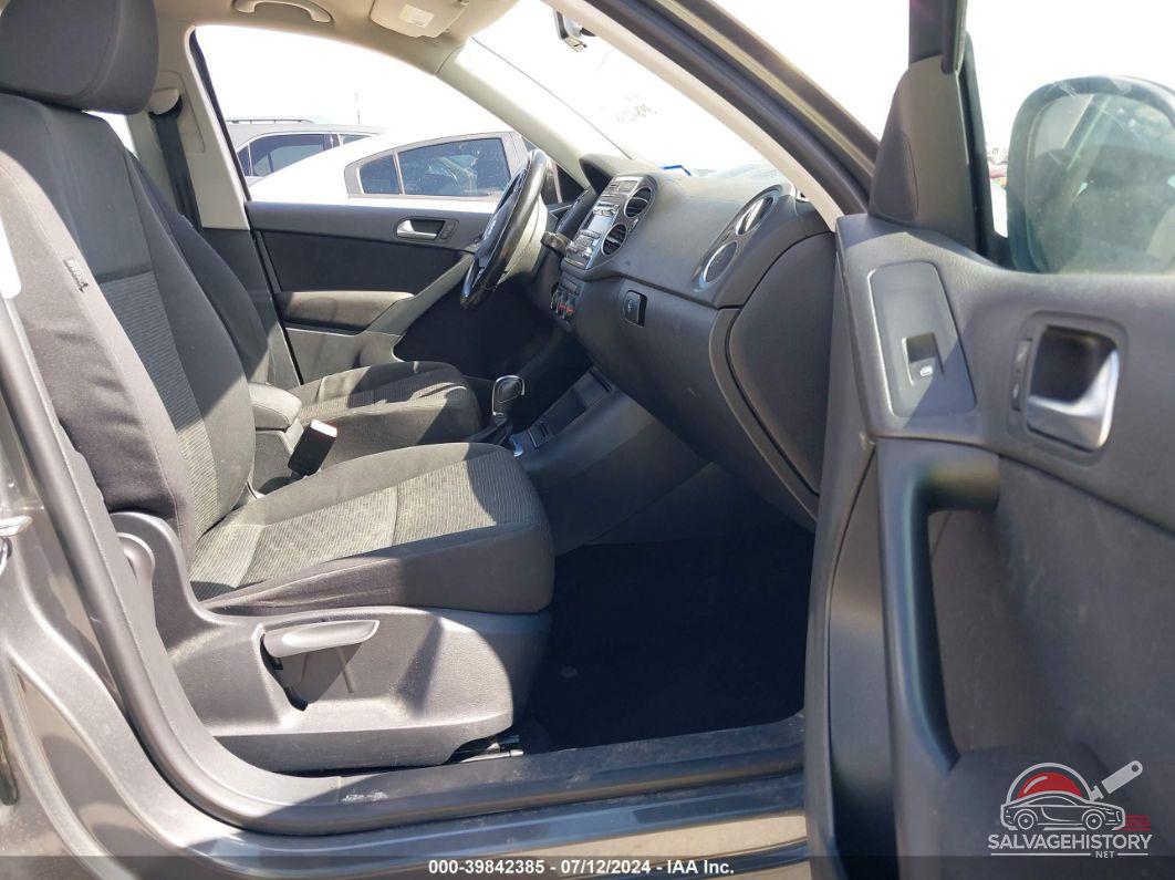 WVGAV3AX7EW552811 2014 VOLKSWAGEN TIGUAN photo no. 5