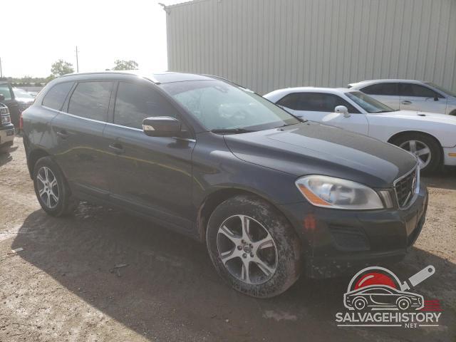 YV4902DZ6D2453395 2013 VOLVO XC60 photo no. 4