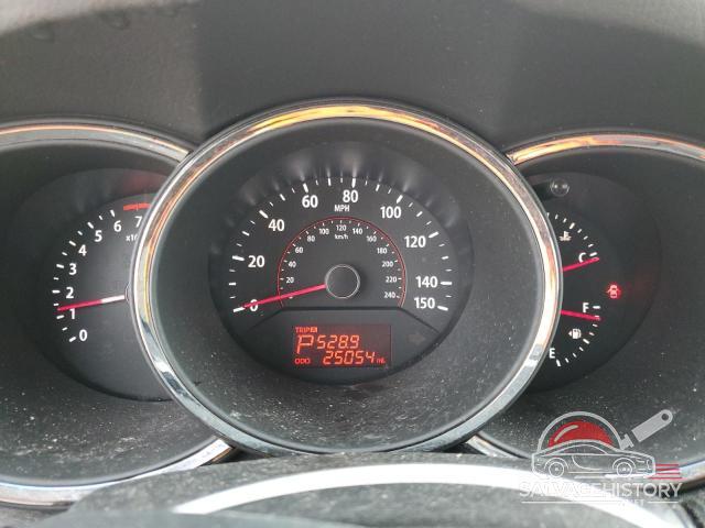 5XYKT3A12BG154103 2011 KIA SORENTO photo no. 9