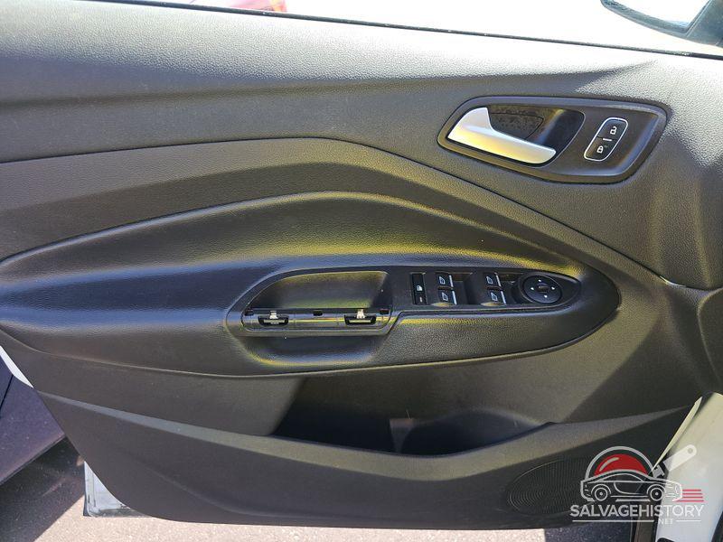 1FMCU0GD3KUC34599 2019 FORD ESCAPE photo no. 13