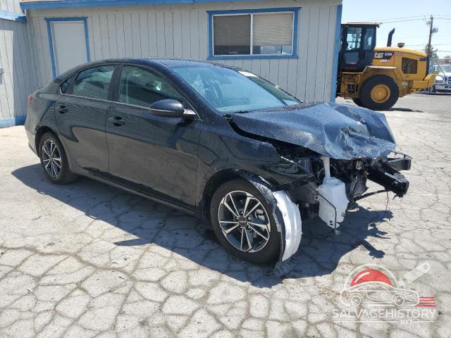 3KPF24AD8PE649897 2023 KIA FORTE photo no. 4