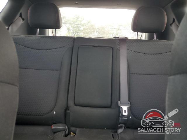 KNDJP3A51G7408861 2016 KIA SOUL photo no. 10