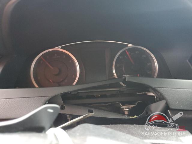 4T1BF1FK2HU410501 2017 TOYOTA CAMRY photo no. 9