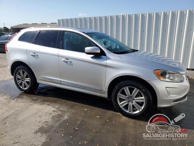 YV440MDU7H2074759 2017 VOLVO XC60 photo no. 4