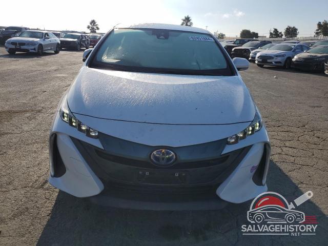JTDKARFP4H3064986 2017 TOYOTA PRIUS photo no. 5