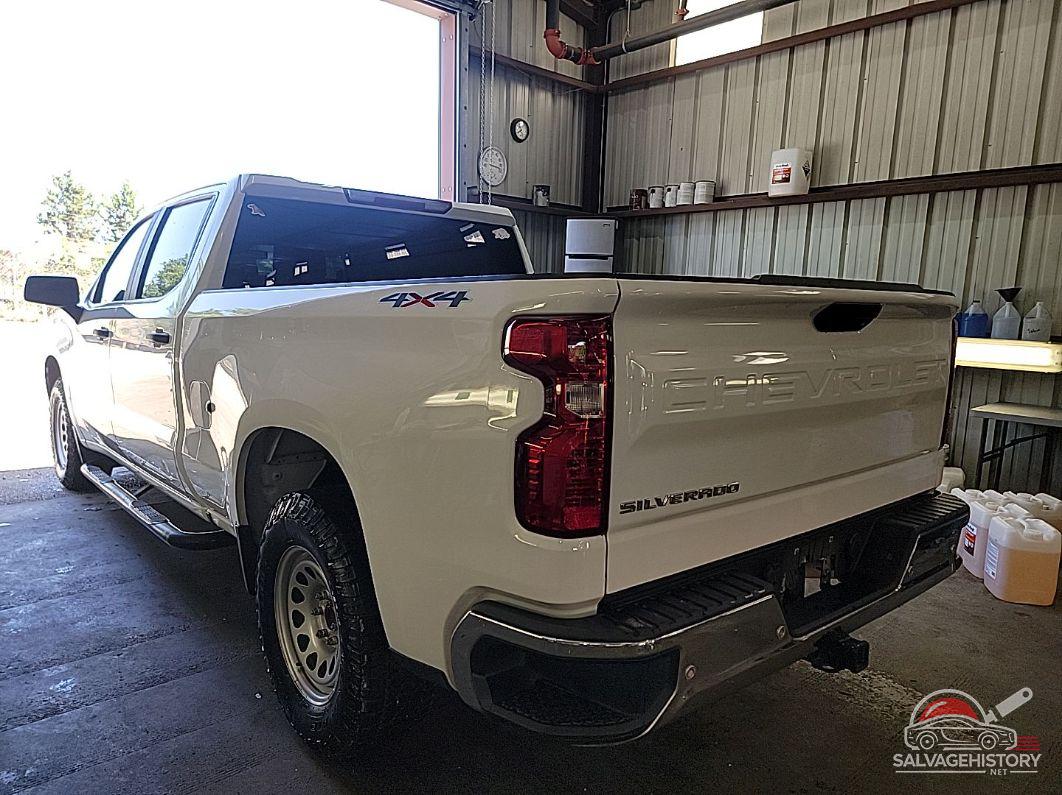 3GCUYAEF9KG242670 2019 CHEVROLET SILVERADO photo no. 4