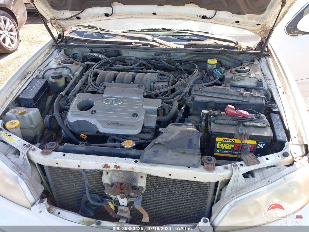 JNKCA31A81T018649 2001 INFINITI I30 photo no. 10