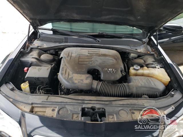 2C3CCAAG3DH732019 2013 CHRYSLER 300 photo no. 11