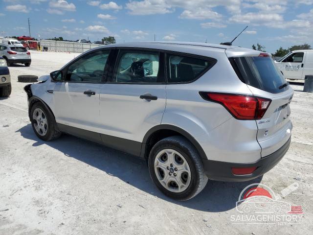 1FMCU0F73KUB01949 2019 FORD ESCAPE photo no. 2