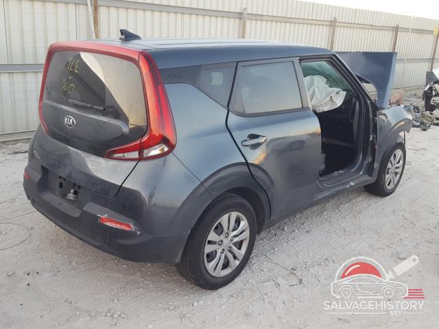 KNDJ23AU0L7008631 2020 KIA SOUL photo no. 4