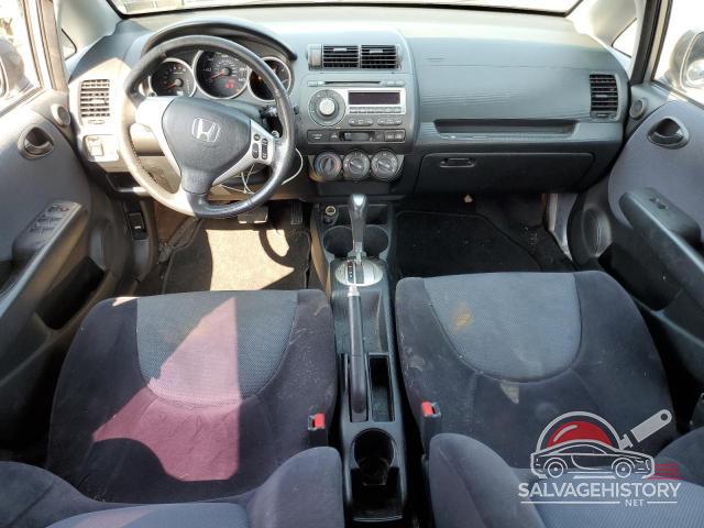 JHMGD38638S030220 2008 HONDA FIT photo no. 8