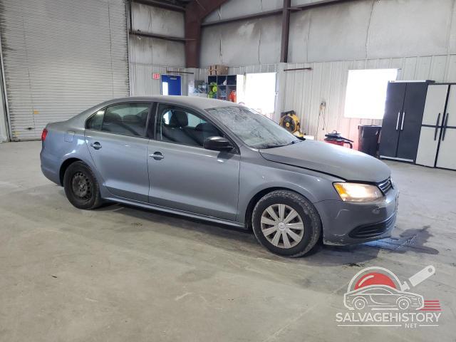 3VW1K7AJ8CM358136 2012 VOLKSWAGEN JETTA photo no. 4