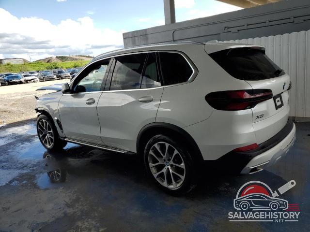 5UX23EU01R9V08203 2024 BMW X5 photo no. 2