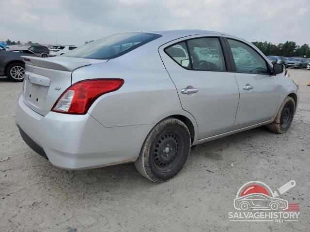 3N1CN7AP6JK410995 2018 NISSAN VERSA photo no. 3