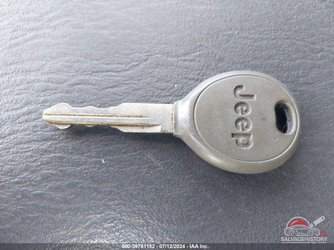 1J4GW48N1YC361438 2000 JEEP GRAND CHEROKEE photo no. 11