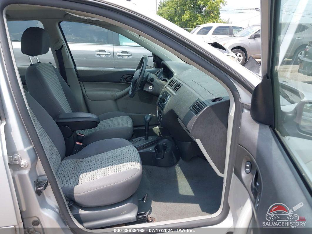 1FAHP34NX6W230081 2006 FORD FOCUS photo no. 5