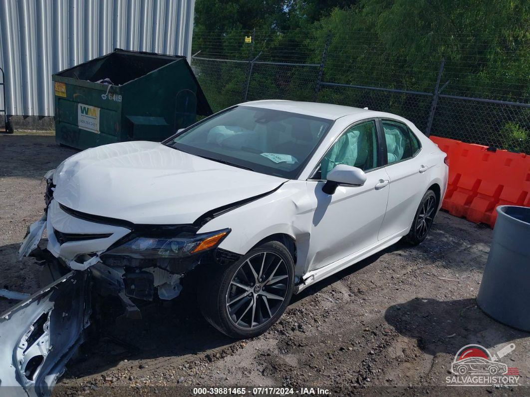 4T1G11AK5NU068064 2022 TOYOTA CAMRY photo no. 2